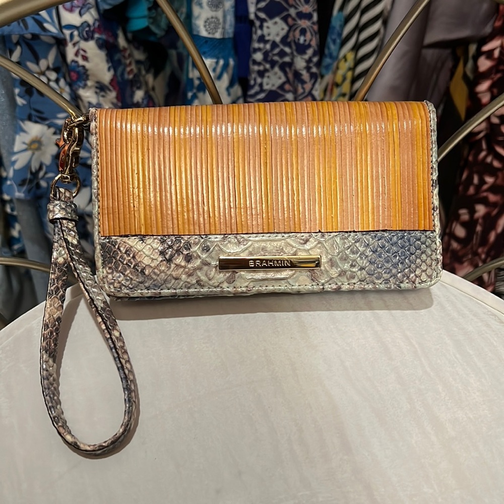 Brahmin Wristlet| Women’s Accessories